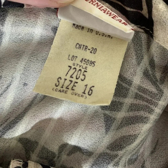 Graff Californiawear Iridescent Shiny Long Sleeve Floral Button Up Vintage Pink - Picture 6 of 10